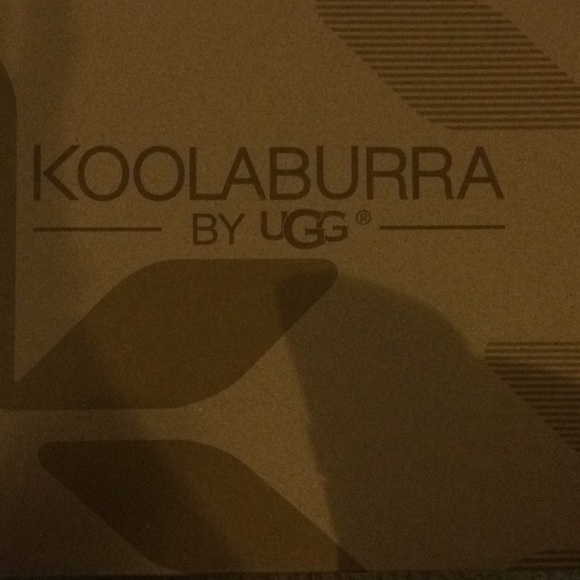 NWT UGG SUEDE BOOTS - Picture 5 of 8